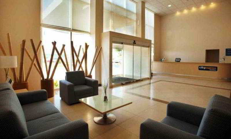 City Express By Marriott Saltillo Sur Exterior photo