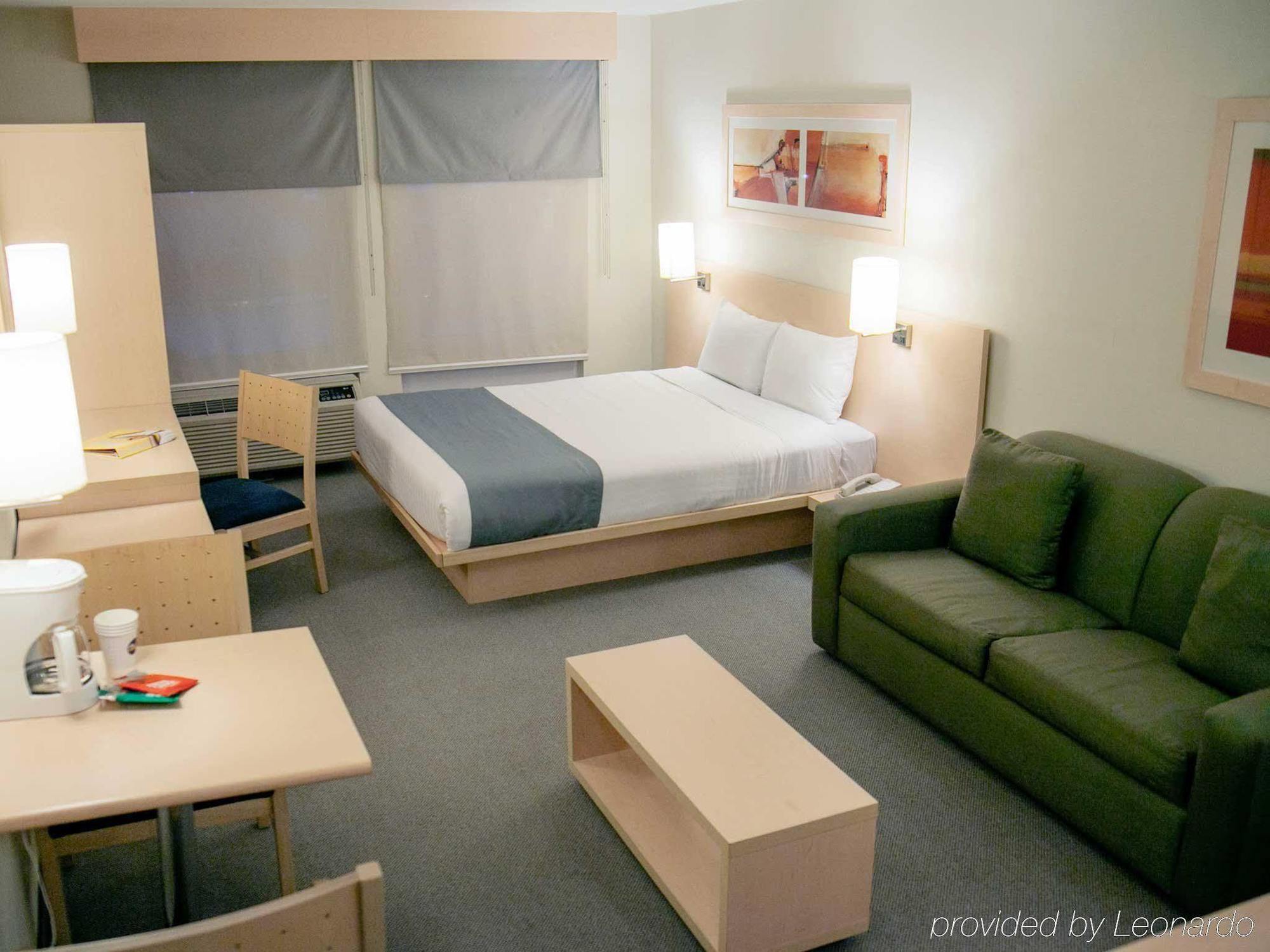 City Express By Marriott Saltillo Sur Exterior photo